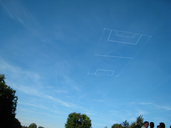 Benedetto Bufalino, Le stade de foot dans le ciel - 2010