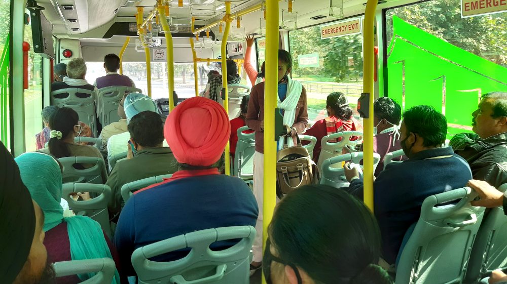 A l'intérieur d'un bus électrique à Chandigarh